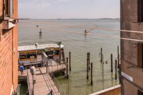 Celestia Castello by waterbus Venedig